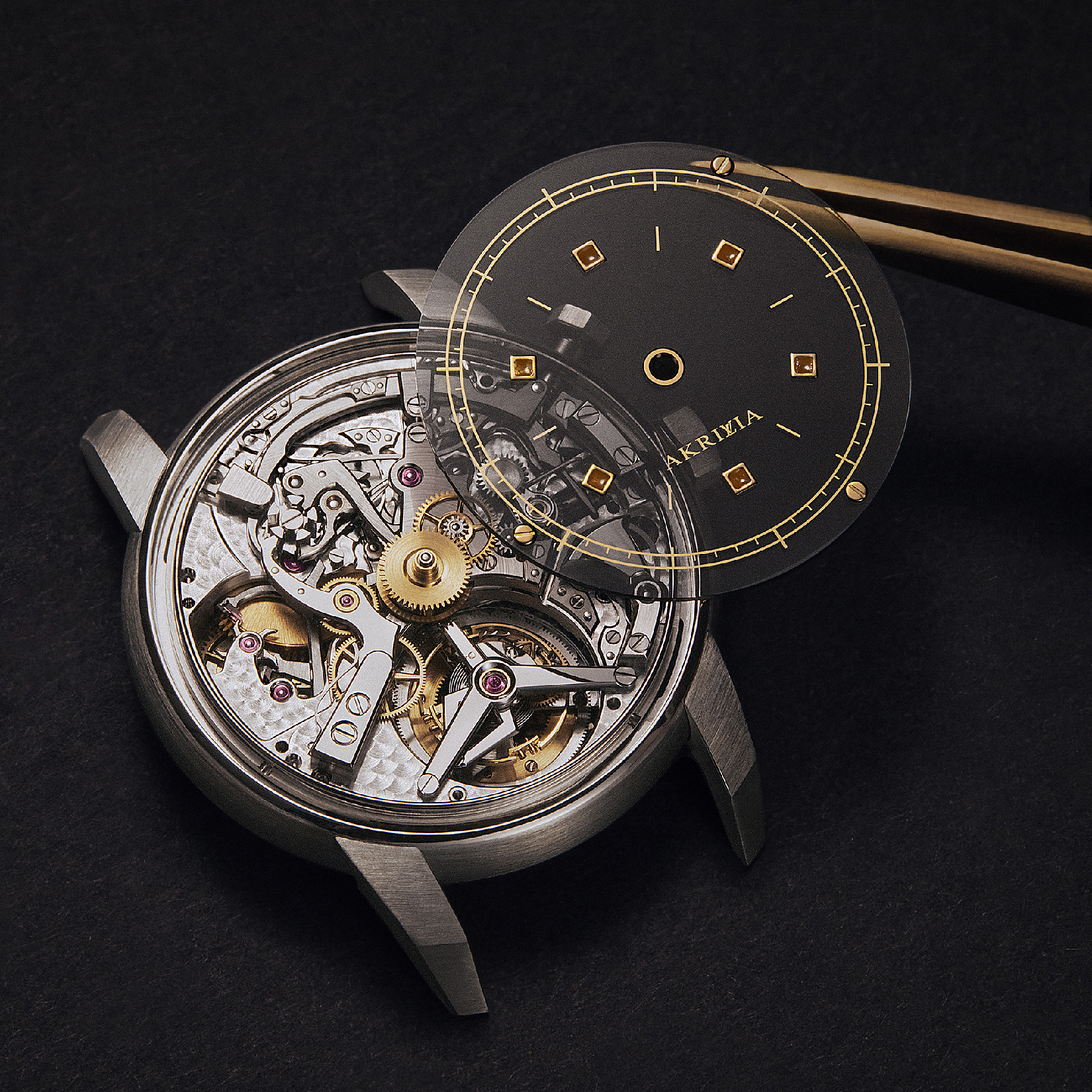 The tinted dial reveals the magnificent architecture and decoration on the wrist at all times. 